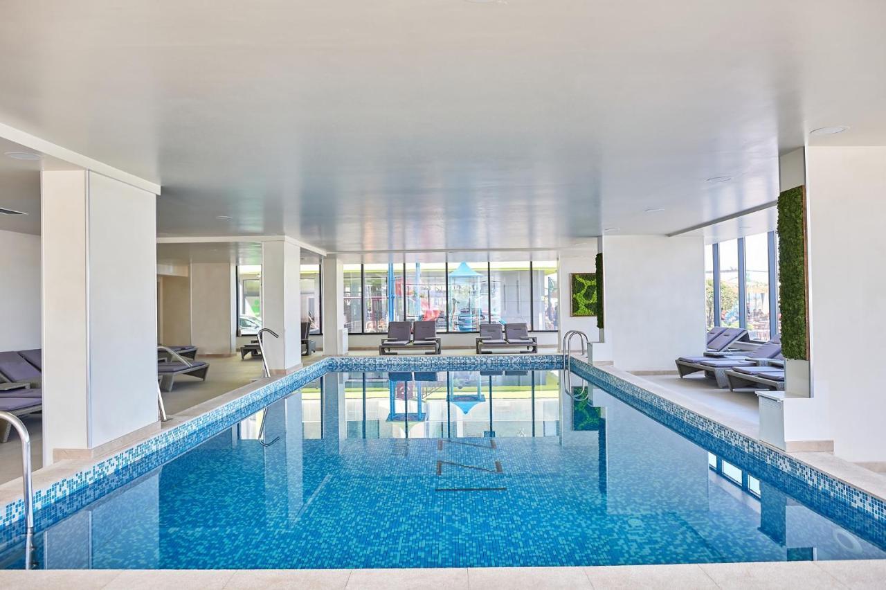 Fineloft Sea View Apartment-Spa N Pools Beach Resort Navodari Dış mekan fotoğraf