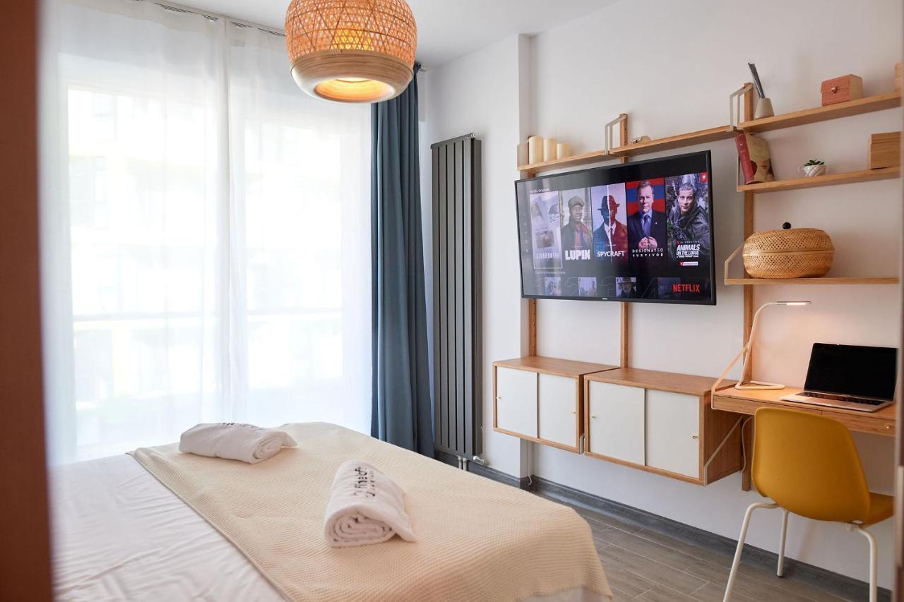 Fineloft Sea View Apartment-Spa N Pools Beach Resort Navodari Dış mekan fotoğraf